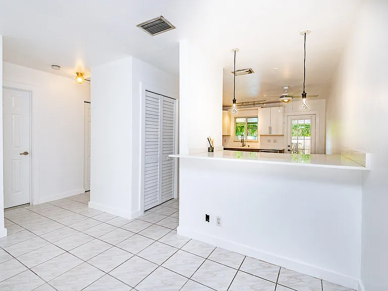 2501 Taylor St #C — Photo 6