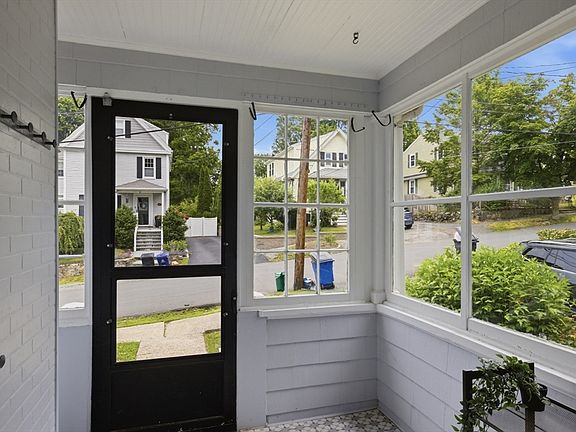 2nd image of 11 Crescent Hill Ave