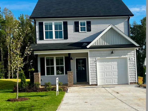 783 Springtooth Dr, Zebulon, NC 27597