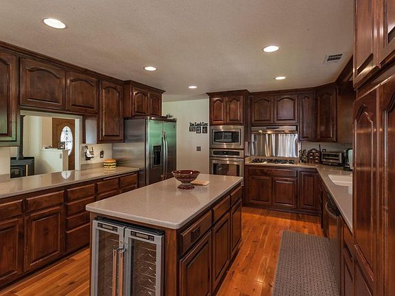 4th image of 20936 Yogi Bear Ln