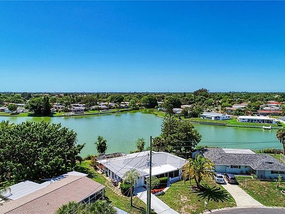 4th image of 1640 La Gorce Dr