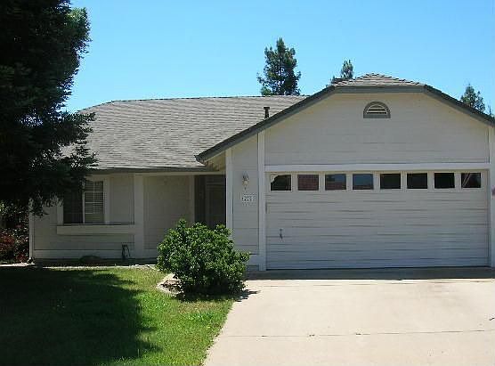 2nd image of 1739 Laehr Dr