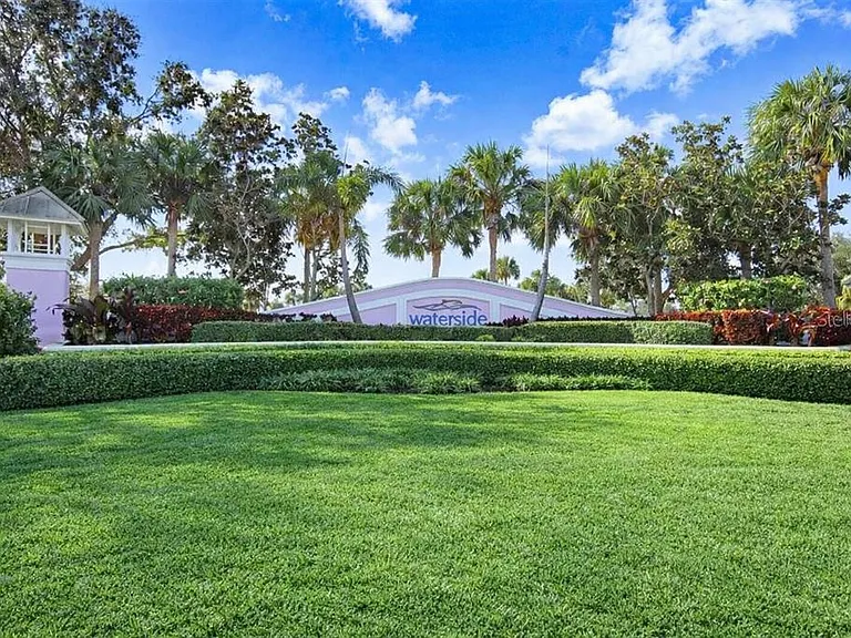 5245 Coquina Key Dr SE #D — Photo 96