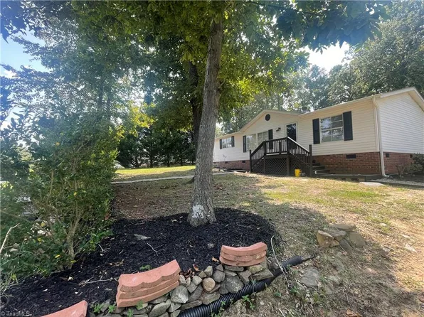 4611 Stetson Dr, Gibsonville, NC 27249