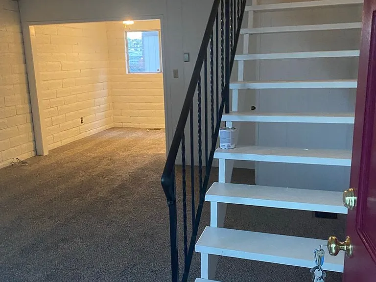 2966 Salem Pl — Photo 3