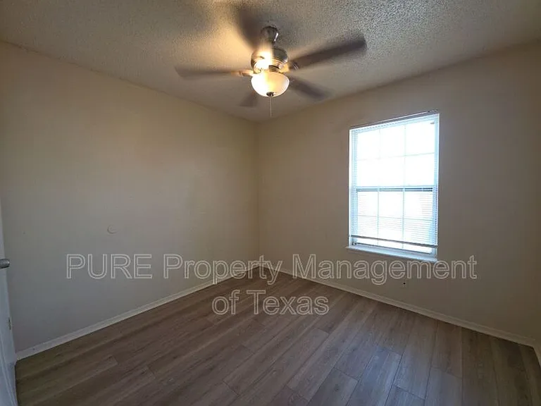5808 Wellington Dr #3 — Photo 21