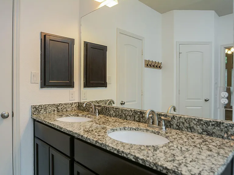 232 Clementine Ct — Photo 19