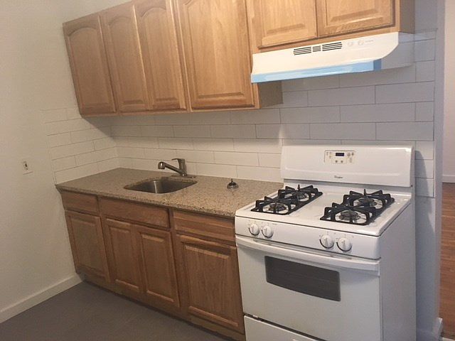 1st image of 312 Woodworth Ave APT 1