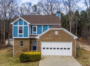 76 Queen Cir, Hartwell, GA 30643