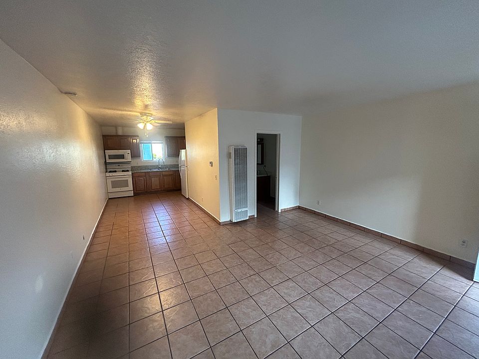 1st image of 370 Walnut Ave APT 15