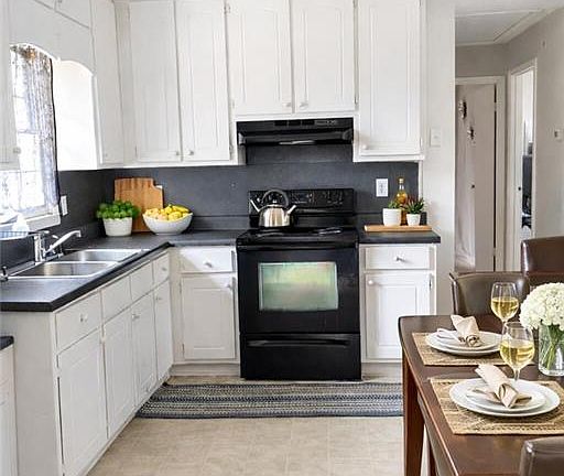 3rd image of 1445 E McIntosh Rd