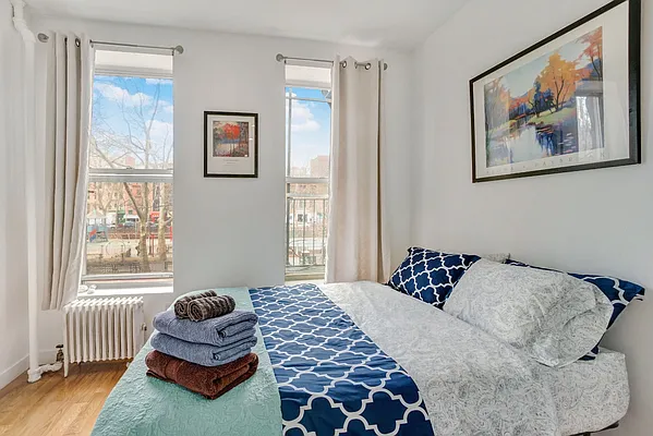 Rented by R New York | media 16