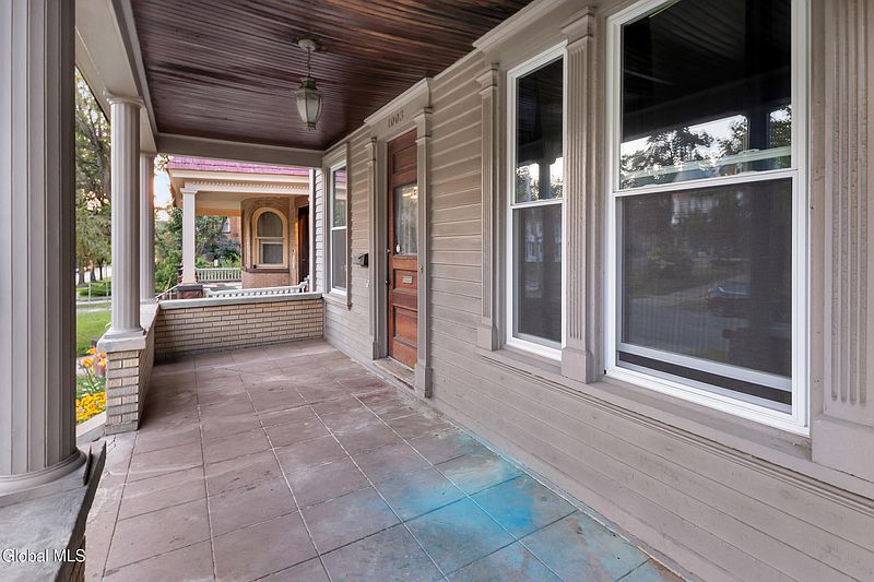 3rd image of 1003 Union Street