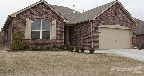 404 S. Fargo Street\nBlt 2011/Full Brick\nPatriot Homes