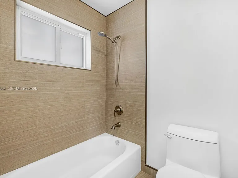 2045 SW 125th Ct — Photo 9