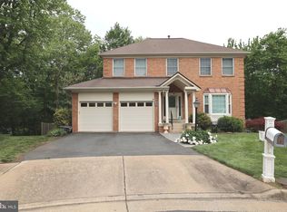 13601 Old Chatwood Pl, Chantilly, VA 20151