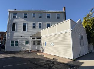 592 East St #2, New Haven, CT 06511