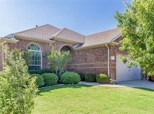 1369 Ravenwood Ct, Crowley, TX 76036