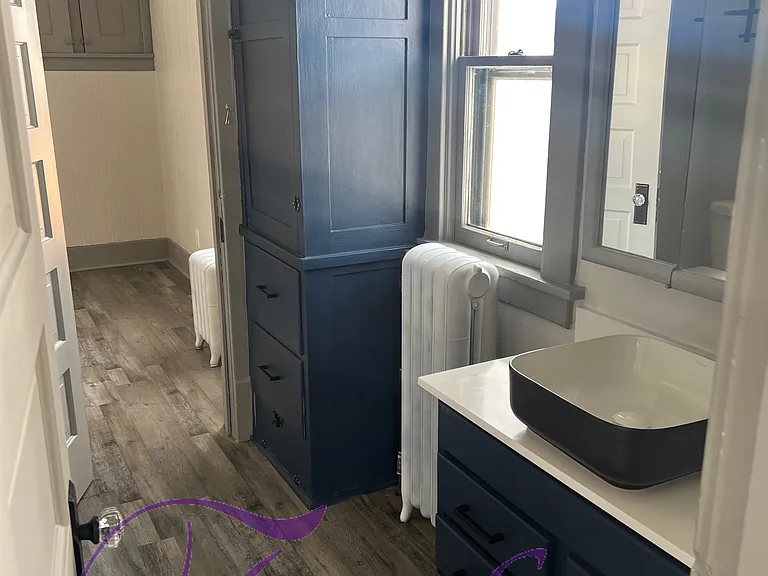 232 S Kenwood St — Photo 7