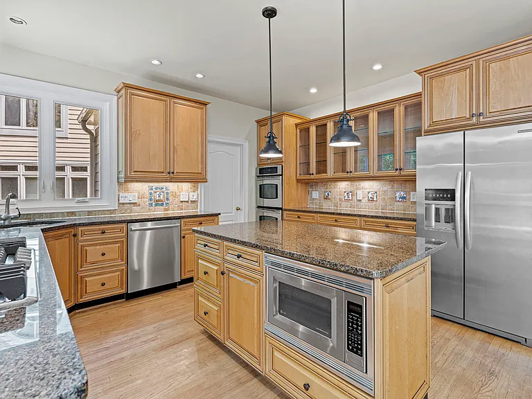 7926 Long Ridge Ct — Photo 14