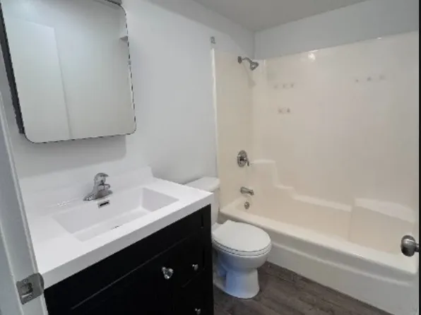 2022 Lawrence Ave, Lockport, IL