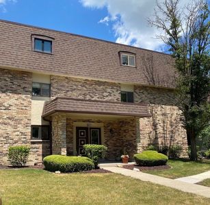 9186 South Rd APT D, Palos Hills, IL, 60465