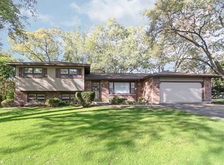 1712 Myrna Ct, Dundee, IL 60118