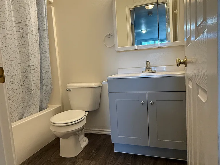 C3 bathroom