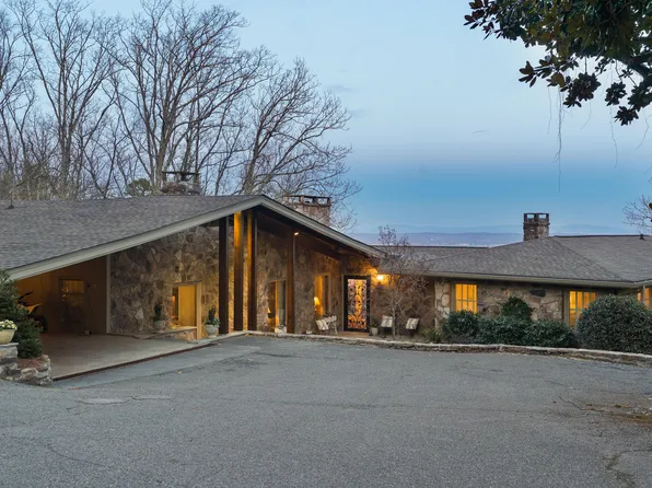 1001 Fleetwood Dr, Lookout Mtn, GA 30750