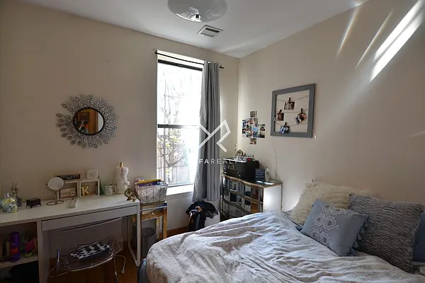 Rented by Yaffa Realty LLC | media 16