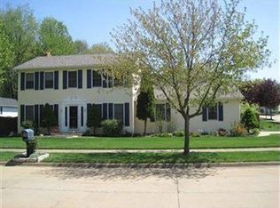 2210 Yerrick Cir, Akron, OH 44312