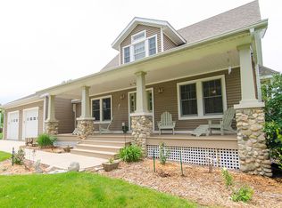 2406 Fogel Rd, Mahomet, IL 61853