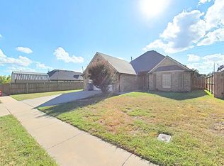 319 SW Coral Ave, Lawton, OK 73505