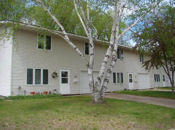 512 6th St SW, Little Falls, MN 56345