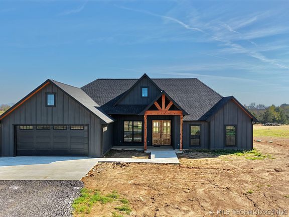 2nd image of 16325 Meadow View Rd