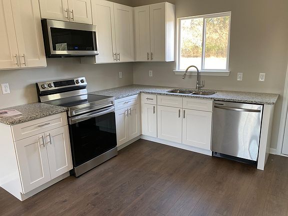 4th image of 324 Kristen Ct