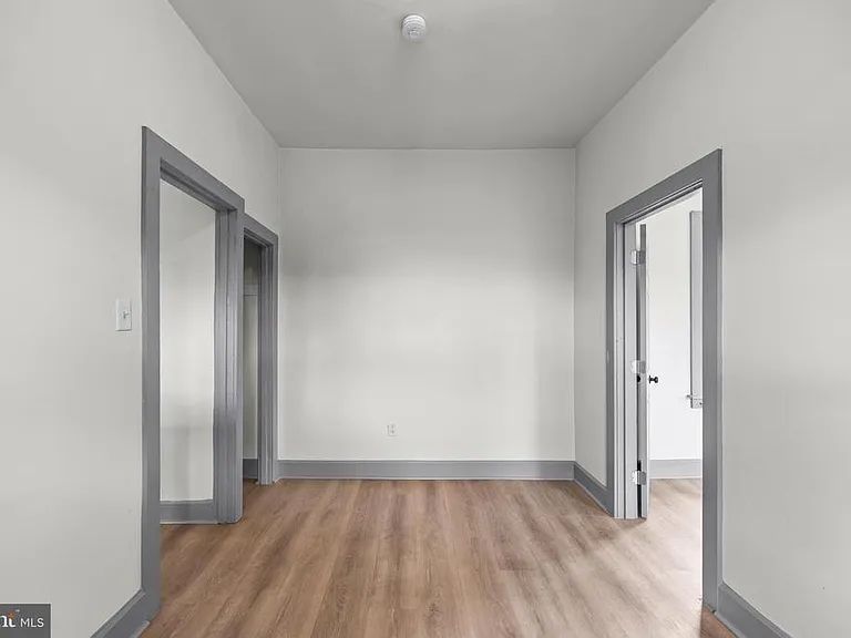 531 Walton St #4 — Photo 13
