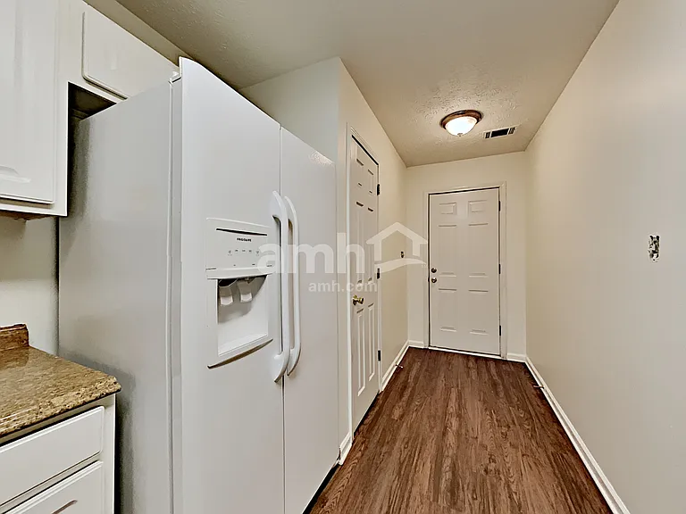 6465 Chestnut Bend Dr — Photo 7
