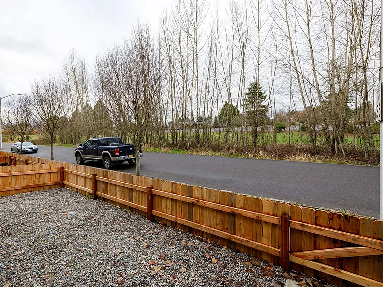 Oak Heritage Townhomes — Photo 64