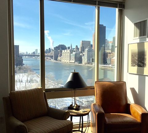 2nd image of 888 Main St APT 1126