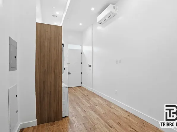 1112 Fulton Street image 2 of 8