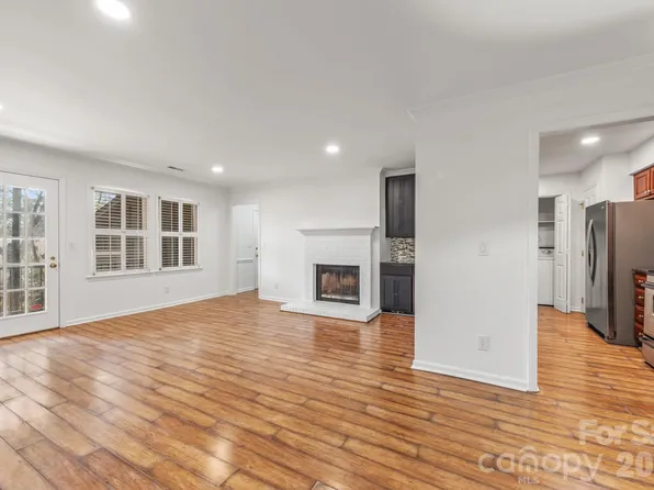 3507 Colony Crossing Dr, Charlotte, NC 28226