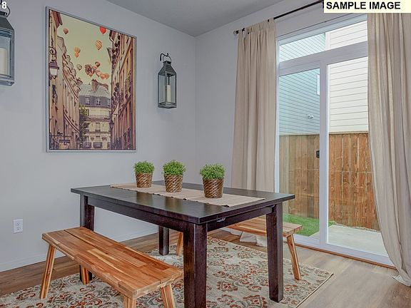 4th image of 11546 NE 125th Ave #27