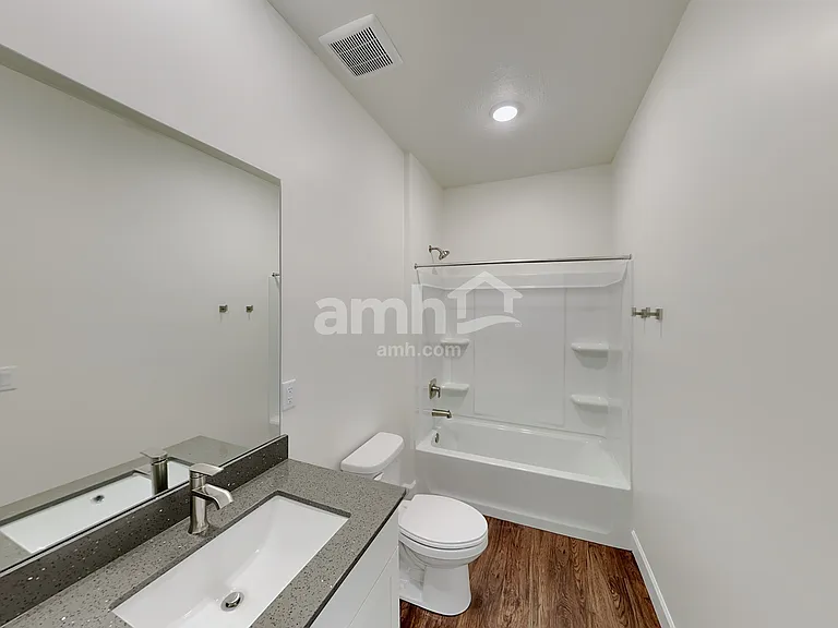 2624 W 3340 S — Photo 15