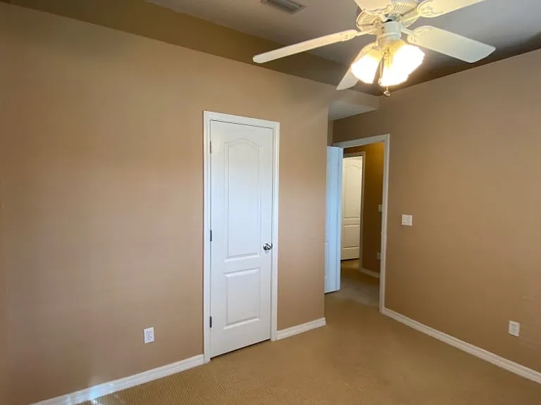 1922 Everglades Dr — Photo 17