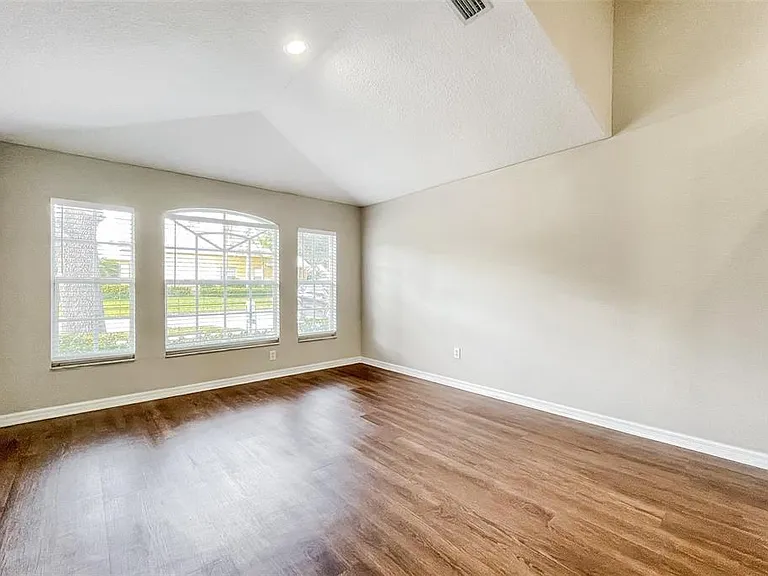 2162 Brandon Park Cir — Photo 34