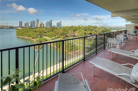 5th image of 1000 Venetian Way APT 406