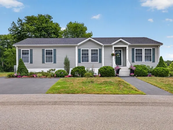 57 Linsay Dr, Raynham, MA 02767