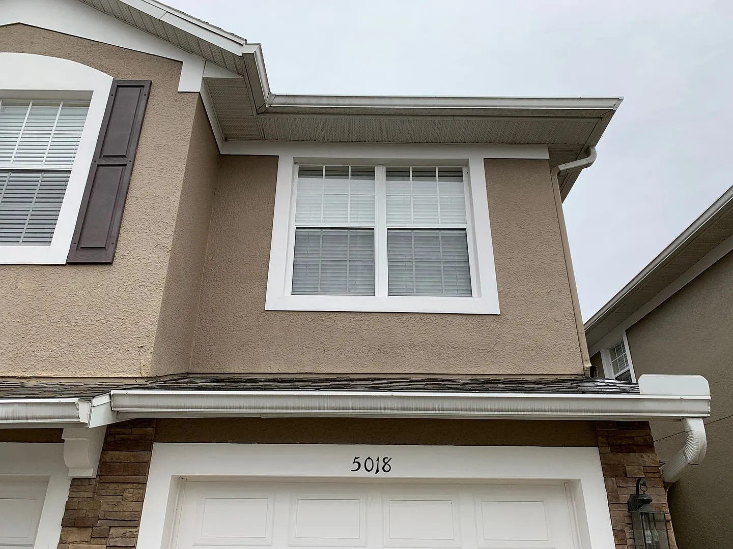 5018 Maxon Terrace, Freshly painted 3/2 Carriage home in Dunwoody — Photo 2
