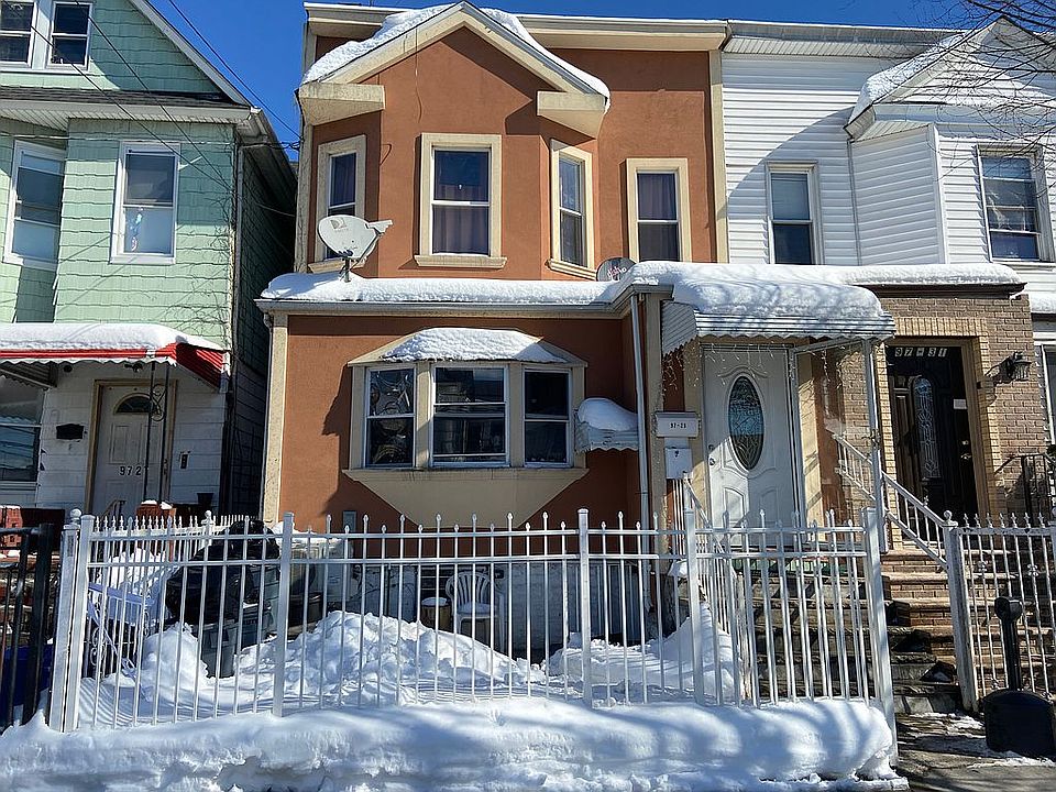 1st image of 9729 117th St